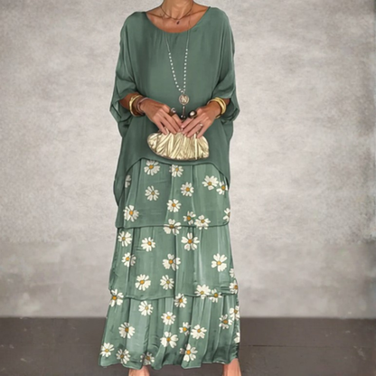 Lara | Elegant Long and Flowy Dress